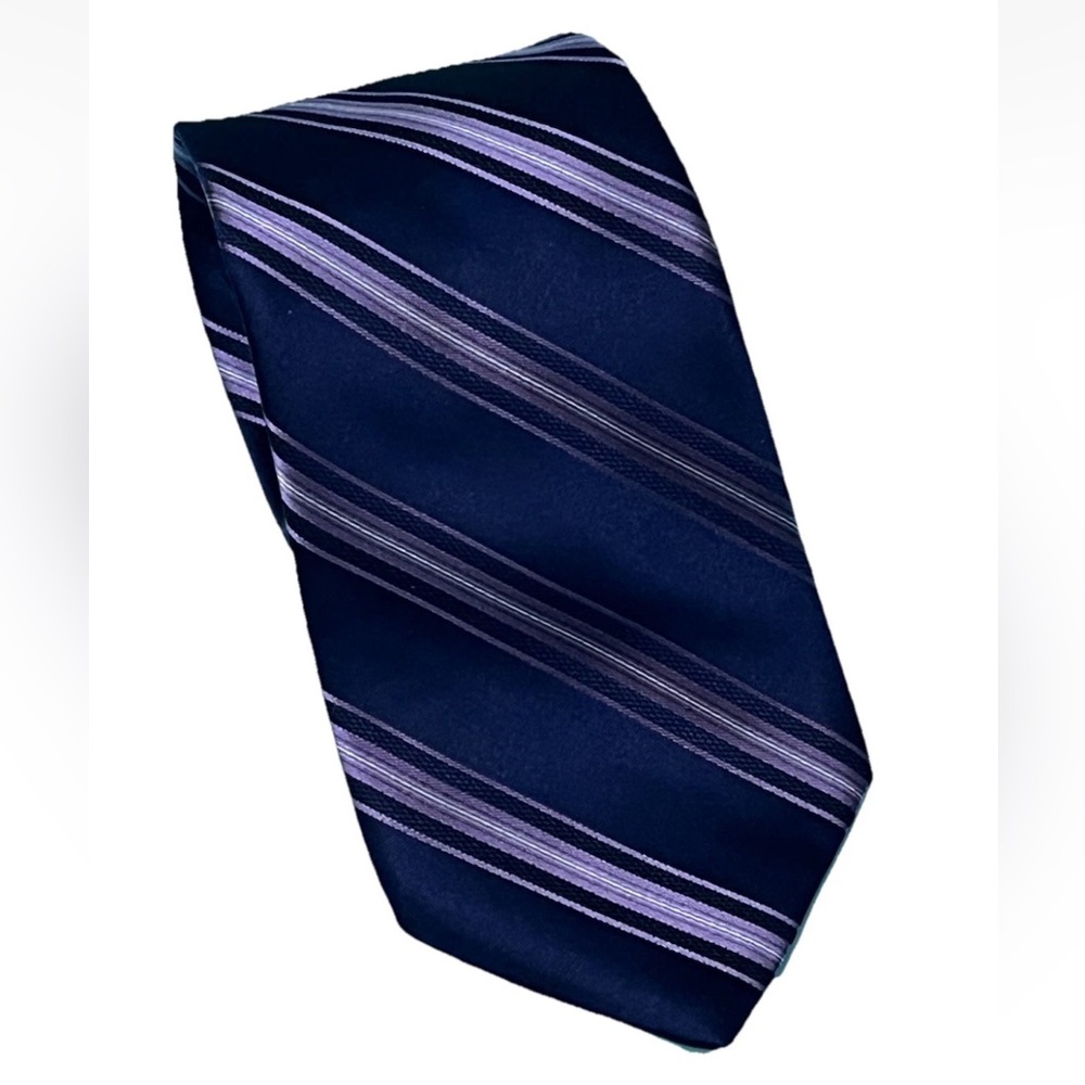 Michael Kors Necktie Navy Lavender Striped Silk Tie 3.5” wide